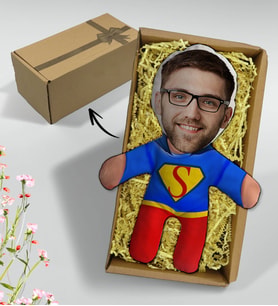 BK Gift Hediye Kutusunda Kişiye Özel Fotoğraflı Erkek Süper Kahraman Bebek Yastık-15, Arkadaşa Hediye, Sevgiliye Hediye, Doğum Günü Hediyesi