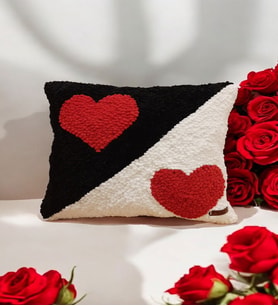 Mi-Knitting, Sevgililer Günü Hediyesi Kalpli Kırlent, El Yapımı Kırlent, Punch nakışı kırlent