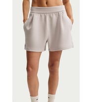 Nike 24.7 Dri-Fit Soft Knit Womens Training Short Bol Kesim Kadın Antreman Şortu Krem