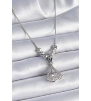 316L Çelik Zincir Gümüş Renk Gingko Yaprağı Model Zirkon Taş Detay Kadın Kol - GLST2272-772