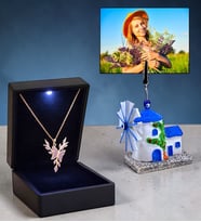 Fotoğraflı Led Işıklı Kutusunda 925 Ayar Gümüş Kelebek Kolye (Değirmenli)