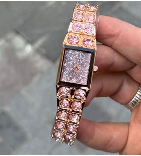 Choppers Marka Pembe Taş Kare Kadran Detaylı Kadın Kol Saati - Işıltılı ve Gösterişli Tasarım