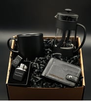 Kişiye Özel Kartlık& Zippo Çakmak& French Press& Siyah Kupa Hediye Seti