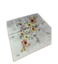 Emilya Rayon Çiçek Desenli Şal Eşarp 90x90 cm (Açık Gri)