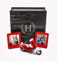 Kişiye Özel Fotoğraflı Vespa Hediye Seti (Model 1)