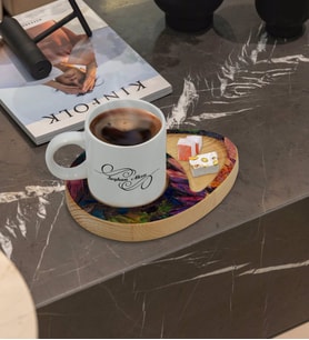 BK Gift Kişiye Özel Modern Art Tasarımlı Doğal Ahşap Tabaklı Türk Kahvesi Fincanı Sunum Seti Model 20