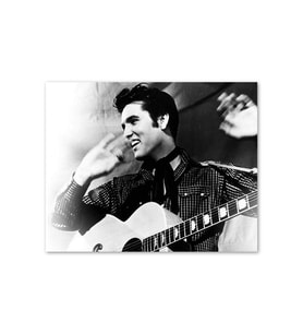 Ahşap Tablo Gülümseyen Elvis Presley Ve Gitarı Sb (35x50 Cm Boyut)