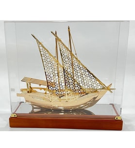 Pirinç Yelkenli Gemi Altın Kaplama Katar Dhow Teknesi Kutulu 29cm No.1