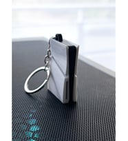 Lades Ps5 Console Keychain
