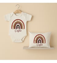 Pia Baby Premium %100 Pamuk İsme Özel Organik Baskılı Çıtçıtlı Bebek Body Ve Yastık Kılıfı 5035-19 (Ekru)