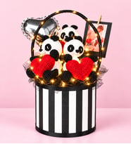 Ng Gifts Premium Kalp Detaylı 3’lü Amigurumi Panda Ledli ve Kişiye Özel Fotoğraflı Silindir Ayıcık Hediye Seti