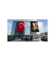Üniformalı Gazi Mustafa Kemal Atatürk- Ay Yıldız Bayrak Bayrak ve Türk Bayrağı Premium Raşel Kumaş 2'li Set 10x15 metre ATA17