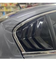Fiat Egea Sedan 2015 Sonrası Kelebek Cam Izgarası Kelebek Cam Vizörü Havalandırma Parlak Siyah