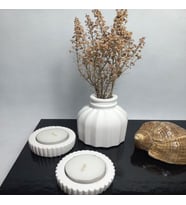 İnce Çizgili Vazo -  Modern & Minimal Dekoratif Obje, Salon ve Ofis Çiçeklik, Beyaz