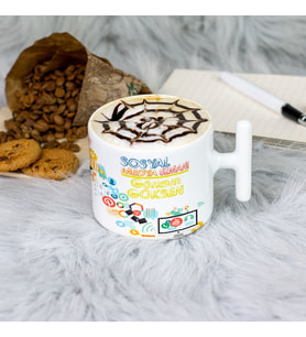 Sosyal Medya Uzmanı Latte Fincanı