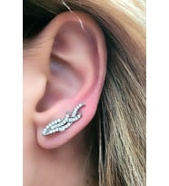 Pırlanta ışıltısında zirkon taşlı gümüş tek earcuff küpe