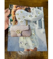 PUL PAYETLİ ÇANTALI KIZ ARMA DİKİŞ APLİKE 23X19 CM