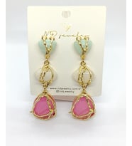 Pembe Renk Taş ve Gold Plakalı Küpe( 8 cm)