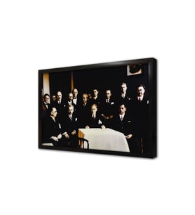 Atatürk İsmet İnönü ve Kurmaylarıyla Çerçeveli Cam Tablo