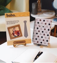 Baba Temalı Kişiye Özel Ahşap Fotoğraflı Çerçeve ve Defter Hediye Seti (Model 1)