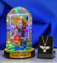 Kişiye Özel Renkli Led Işıklı Fanus ve Renkli Zümrüdü Anka Kuşu Kolyesi (Model 3)