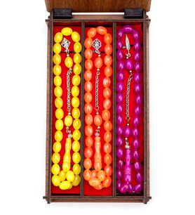 Ahşap Kutuda 3'lü Neon Renk Toz Kehribar Tesbih Seti