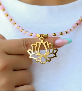Doğal Taş Pembe Kuvars Ametist Hematit Doğal Taşlı Lotus Çiçeği Kadın Kolye euk55pka Ruhsal Arınma, Sevgi Ve Enerji Kalkanı