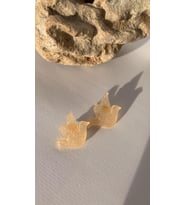 Sedefli Parlak Turuncu Renkli Güvercin Şekil Gold Aksesuarlı Epoksi Küpe El Yapımı Hediyelik