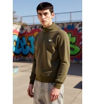Erkek Dik Yaka Standart Kol Düz Desenli Regular Kalıp Sweatshirt Fonksiyonel Dayanıklı Şık