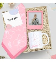 Kişiye Özel Baskılı Kupa & İnstagram Çerçeve & Pembe Tasarım Fular Hediye Seti