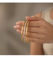 Lorivelle Gold Renk 3'lü Set Ajda Çelik Bilezik - Zirkon Taşlı ve Grek Desenli Kararmaz Kombin (6 cm çapında)