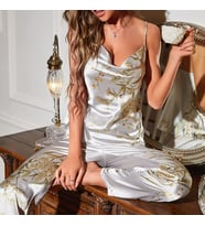 Saten & İpek Görünümlü Pijama Takımı – Lüks & Rahat W2014