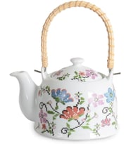 Porselen Çini Piraye Demlik - Bambu/Hasır Saplı, Ateşe Dayanıklı Nostaljik Bitki Çayı ve Çay Demliği (900 ml - 2 Farklı Desen Seçeneği) (PIRAYE)