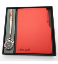 Signator® Codex  N359 Kişiye Özel Defterli Set - İsme Özel Rose Gold Kalem + İsme Özel Kırmızı Defter + İsme Özel Anahtarlık  İsme Özel Kutusunda Hediyelik Set (Karışık)