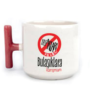 Yasakları Yıkarım Bulaşıklara Karışmam Baskılı Kırmızı Kulplu T Kupa