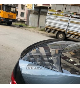  Skoda Süperb  Bagaj Üstü Spoiler Bagaj Çıtası Piano Black