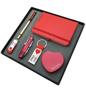 Signator® Gratia  Kişiye Özel Set - 32 Gb. Usb Bellek + Not defteri  + Çok Fonksiyonlu Çakı + Roller Kalem + Kalpli Anahtarlık ve Kalpli El Aynası  İsme Özel Hediyelik Set (Karışık)
