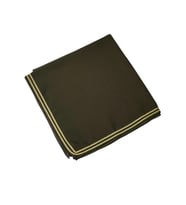 Enba Biyeli Medine İpeği Düz Renk Eşarp 100x100 cm – Şıklık ve Konfor (Haki)