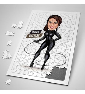 Kırbaçlı Deri Kıyafetli Kadın Karikatürlü 240 Parça Kişiye Özel  Puzzle