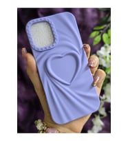Iphone 16 Uyumlu 3D Kalpli Lila Silikon Kılıf