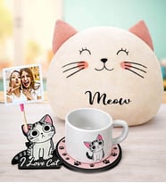 Kişiye Özel Fotoğraflı Sevimli Kedi Figürlü Tabaklı Kupa & Masum Kedi Polar Yastık