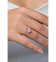 925 Ayar Gümüş Ayarlanabilir Pembe Taşlı Lotus Çiçeği Yüzük