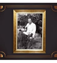 Altın Varaklı Çerçeveli Paspartulu Atatürk Tablo DC0580 (Gold)