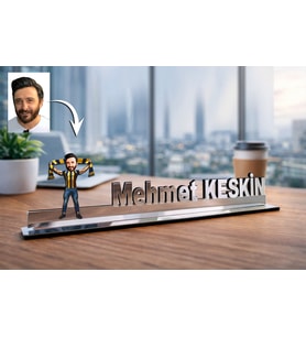 Kişiye Özel Sarı Lacivert Erkek Karikatürlü 30 cm Ayna Pleksi Masaüstü İsimlik - Ofis Hediyesi