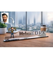 Kişiye Özel Sarı Lacivert Erkek Karikatürlü 30 cm Ayna Pleksi Masaüstü İsimlik - Ofis Hediyesi