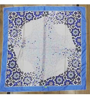 Mandala Desen Black Seri Twill Eşarp Eşarp Askısı ile Birlikte 90x90 cm Mavi Kre