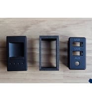 Üniversal Araç İçi USB ve AUX Giriş Paneli Çerçevesi - Siyah