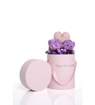Pembe Silindir Kutuda Peluş Ayıcıklar ve Kalp Buketi