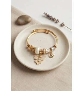 Beyaz Kelebek Model Gold Renk Charmlı Bileklik