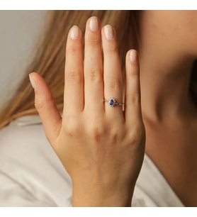 Oval Kesim Taşlı Safir Yüzük